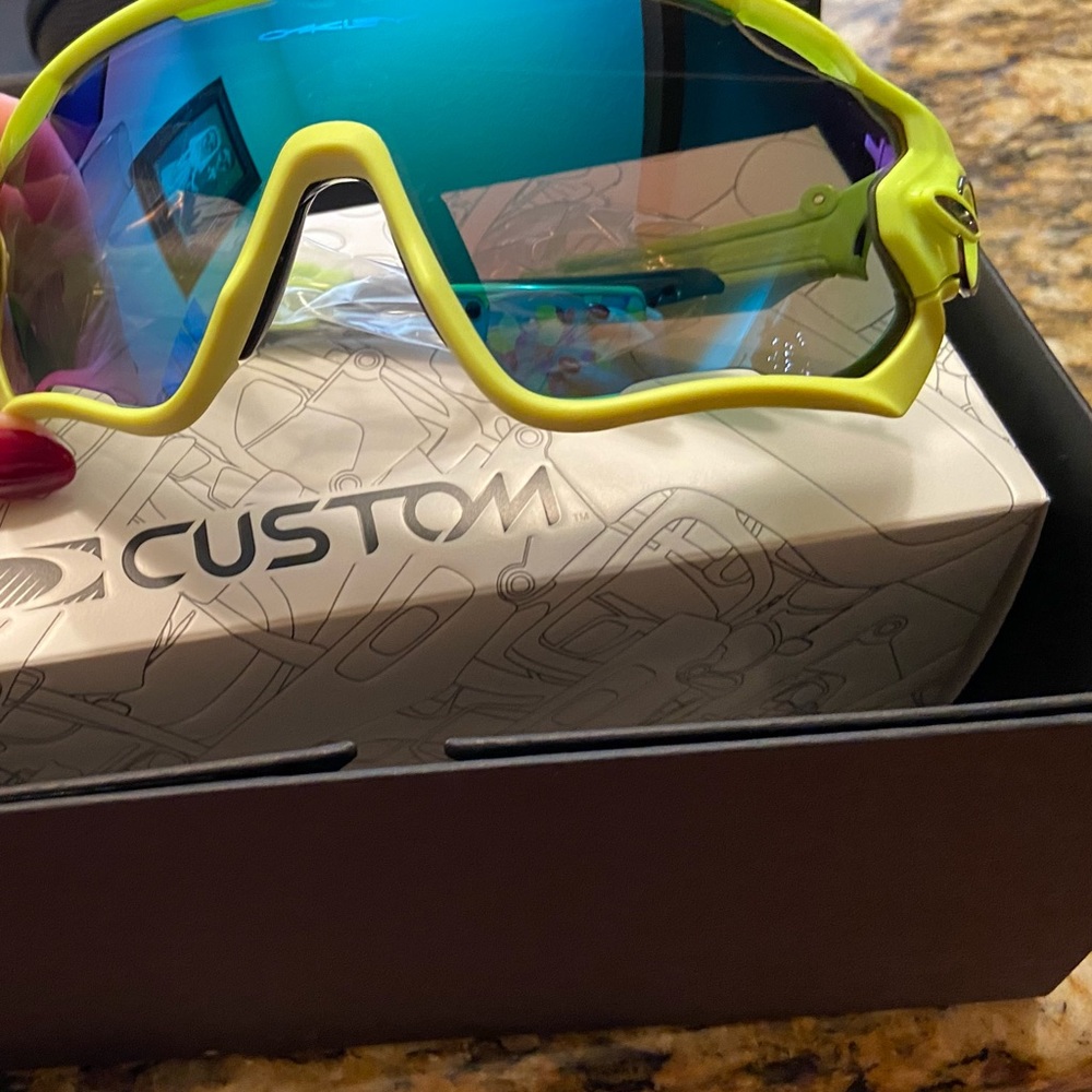 Custom Jawbreaker Oakley Men’s Sunglasses